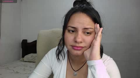 Snapshot of cami_valbuena chatting on 09.26.25 Camila Valbuena online show from 09.26.25