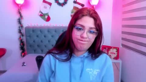Snapshot of camiila_osorio chatting on 12.20.24 Camila Osorio online show from 12.20.24