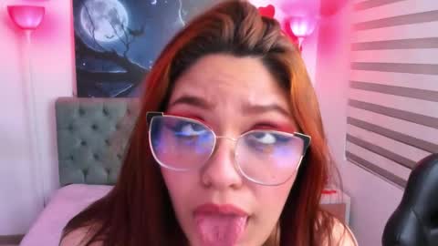 Snapshot of camiila_osorio chatting on 02.19.25 Camila Osorio online show from 02.19.25