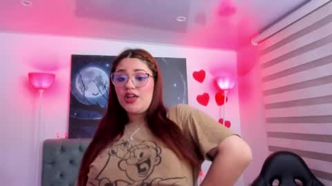 Snapshot of camiila_osorio chatting on 02.22.25 Camila Osorio online show from 02.22.25