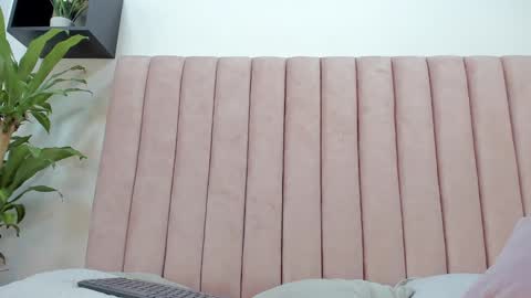 Camila online show from 02.06.25