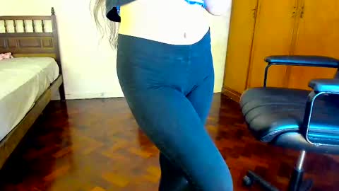 Snapshot of camila_berk chatting on 02.13.25 Cami online show from 02.13.25