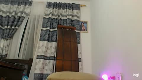 Snapshot of camila_blandexxxx chatting on 06.29.26 Instagram camila blande1 online show from 06.29.26