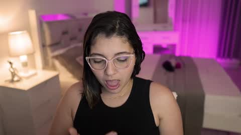 Camila buitrago online show from 12.30.24