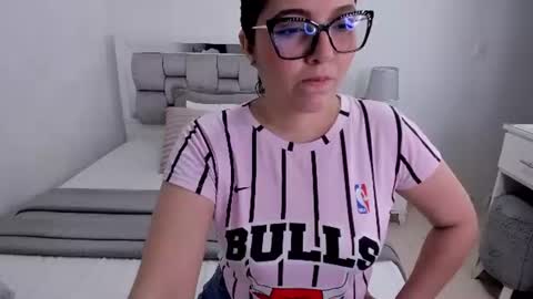 Snapshot of camila_buitrago chatting on 06.24.26 Camila buitrago online show from 06.24.26