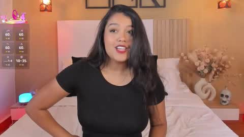 camila_bustamante_ online show from 10.16.25