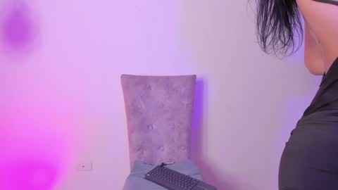 Snapshot of camila_coxx chatting on 05.30.26 s online show from 05.30.26