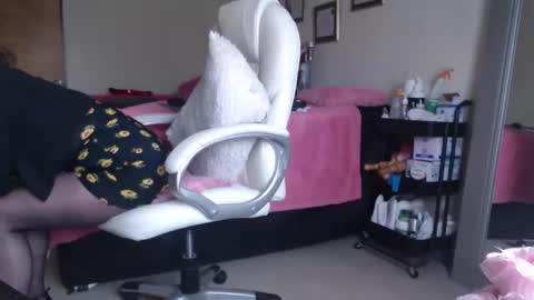 Snapshot of camila_cute5 chatting on 01.06.25 Camila online show from 01.06.25