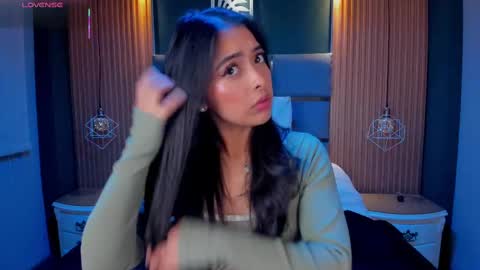 Camila online show from 09.12.25