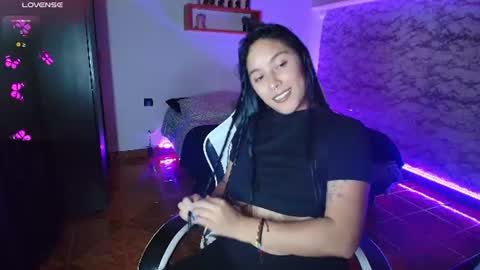 Snapshot of camila_iroose chatting on 06.30.26 Camila Roose online show from 06.30.26