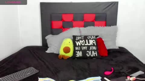 Snapshot of camila_valenciia_ chatting on 06.20.26 Camila online show from 06.20.26