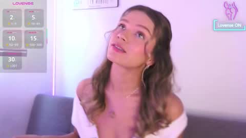 Snapshot of camilamonroee chatting on 11.26.25 Camila Monroee online show from 11.26.25