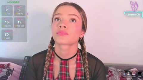 Snapshot of camilamonroee chatting on 12.19.25 Camila Monroee online show from 12.19.25