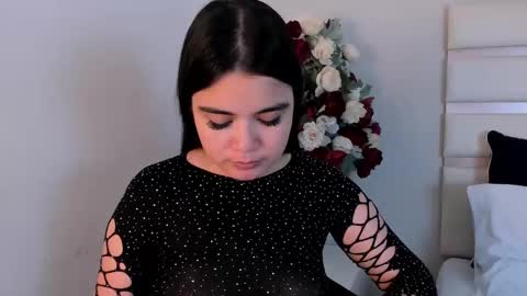 Snapshot of camilasofiia chatting on 01.17.25 Camila online show from 01.17.25