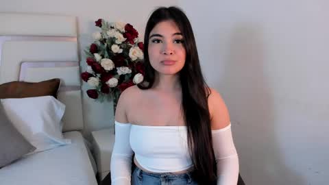 Snapshot of camilasofiia chatting on 03.04.25 Camila online show from 03.04.25