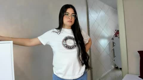 Snapshot of camilasofiia chatting on 09.14.25 Camila online show from 09.14.25