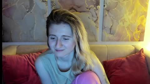 Snapshot of camilladreamer chatting on 04.20.26 camilladreamer online show from 04.20.26