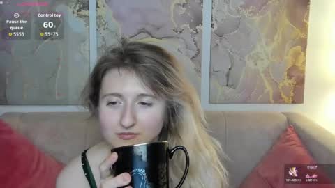 Snapshot of camilladreamer chatting on 05.11.26 camilladreamer online show from 05.11.26