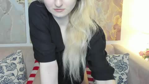 Snapshot of camilladreamer chatting on 05.14.26 camilladreamer online show from 05.14.26