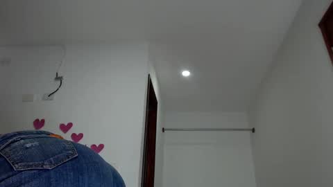 Snapshot of camille_20 chatting on 12.09.24 Camille online show from 12.09.24