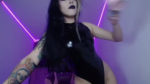 Snapshot of camille_666 chatting on 01.17.25 Camille  online show from 01.17.25