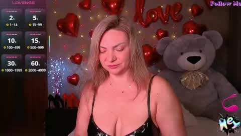 Snapshot of camille_game chatting on 06.08.26 Camille Game online show from 06.08.26