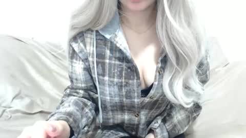 Snapshot of camillebunny chatting on 01.10.26 CamilleBunny online show from 01.10.26