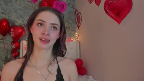 Snapshot of camillen_pettid chatting on 02.14.25 C A M I L L E N Help me get to the top online show from 02.14.25