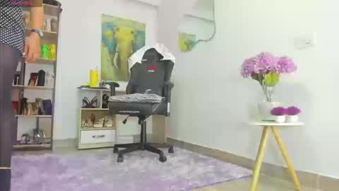 Snapshot of camillevega_01 chatting on 01.10.26 camillevega_01 online show from 01.10.26