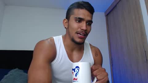 Snapshot of camilo_contre21 chatting on 02.21.26 camilo_contre21 online show from 02.21.26