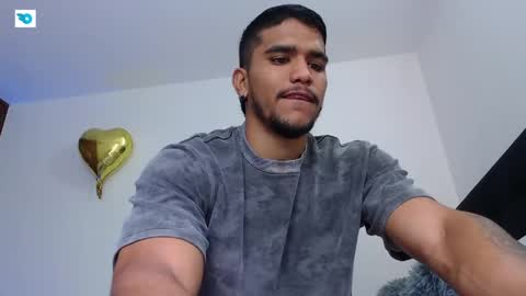 Snapshot of camilo_contre21 chatting on 05.19.26 camilo_contre21 online show from 05.19.26