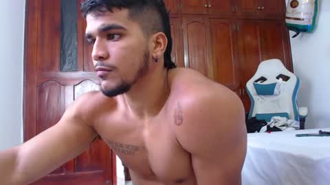 Snapshot of camilo_contre21 chatting on 07.13.26 camilo_contre21 online show from 07.13.26