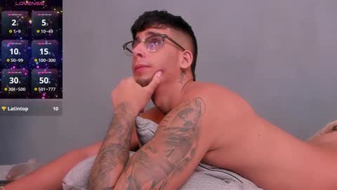 Snapshot of camilo_ospina_ chatting on 12.10.24 INDEPENDENT MODEL online show from 12.10.24