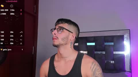 Snapshot of camilo_ospina_ chatting on 02.26.25 INDEPENDENT MODEL online show from 02.26.25