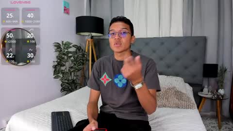 Snapshot of camilo_santoss chatting on 06.05.26 camilo_santoss online show from 06.05.26