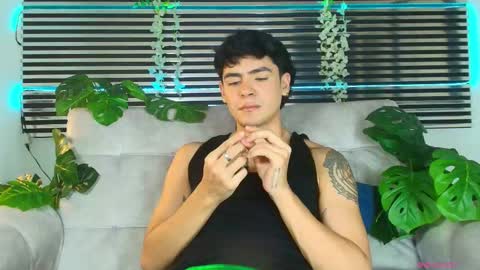Snapshot of camilo_xcam chatting on 05.17.26 CAMILO online show from 05.17.26