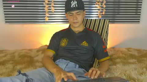 Snapshot of camilo_xcam chatting on 07.29.26 CAMILO online show from 07.29.26