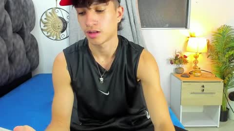 Snapshot of camilobass_ chatting on 04.11.26 Camilo Bass online show from 04.11.26