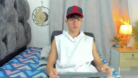 Snapshot of camilobass_ chatting on 04.14.26 Camilo Bass online show from 04.14.26