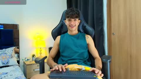 Snapshot of camilobass_ chatting on 04.26.26 Camilo Bass online show from 04.26.26