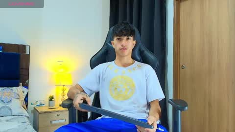 Snapshot of camilobass_ chatting on 04.26.26 Camilo Bass online show from 04.26.26