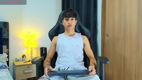 Snapshot of camilobass_ chatting on 05.01.26 Camilo Bass online show from 05.01.26
