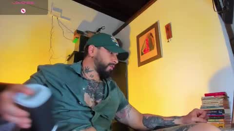 Snapshot of camilomayer chatting on 09.11.25 Camilo online show from 09.11.25