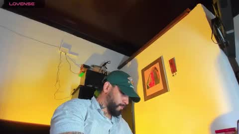 Snapshot of camilomayer chatting on 09.13.25 Camilo online show from 09.13.25