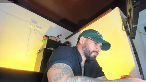 Snapshot of camilomayer chatting on 09.19.25 Camilo online show from 09.19.25
