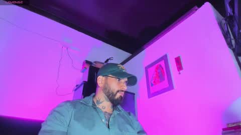 Snapshot of camilomayer chatting on 09.22.25 Camilo online show from 09.22.25