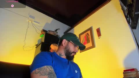 Snapshot of camilomayer chatting on 10.14.25 Camilo online show from 10.14.25