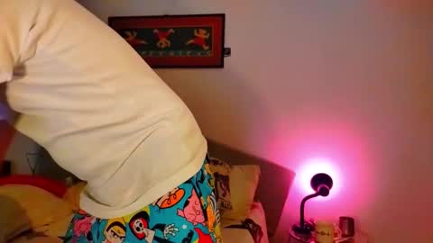 Snapshot of camilosaennz chatting on 02.05.26 camilo online show from 02.05.26