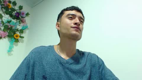 Snapshot of camiloyw2 chatting on 02.02.26 CAMILO online show from 02.02.26