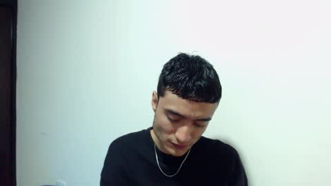 Snapshot of camiloyw2 chatting on 04.16.26 CAMILO online show from 04.16.26